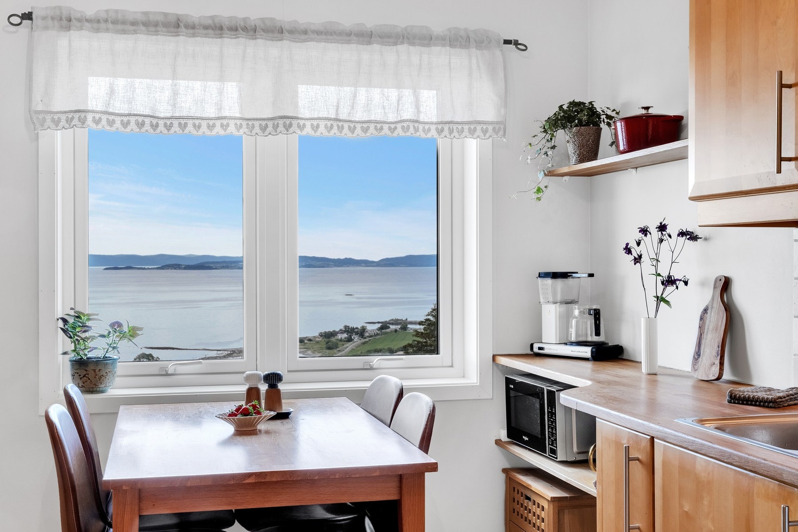 Her er det også plass til et frokostbord. Galleribilde