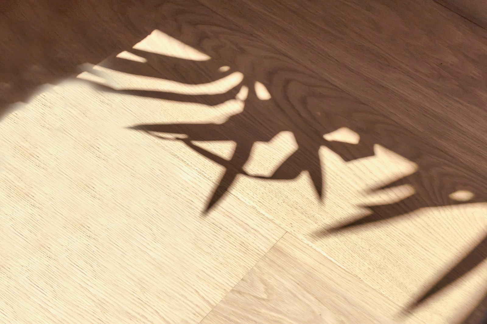 Leiligheten er ellers vel gjennomført med 1-stavs eikeparkett på gulv, lagt nytt i 2023. Galleribilde