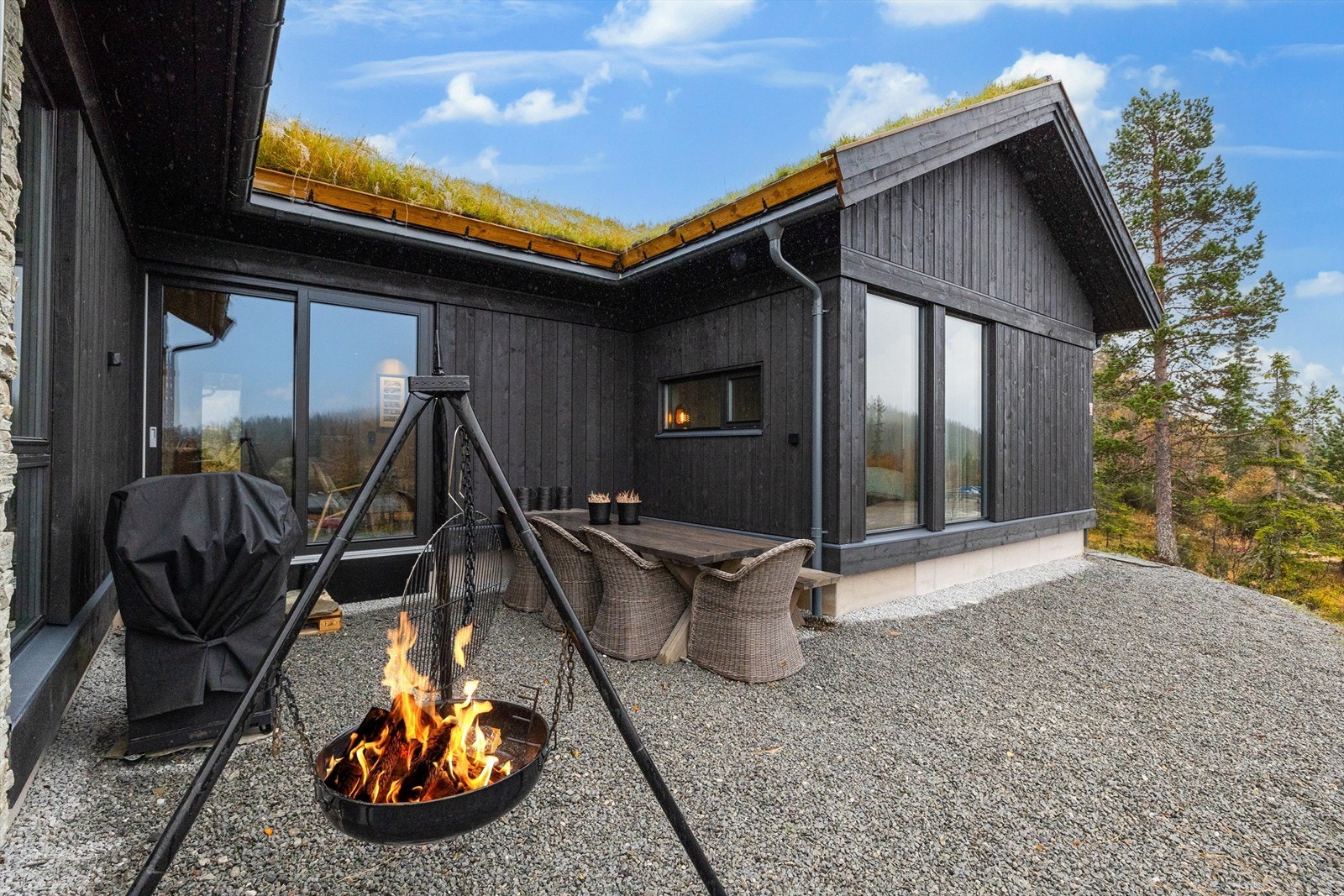 Uteplassen har direkte adkomst fra stuen. Galleribilde