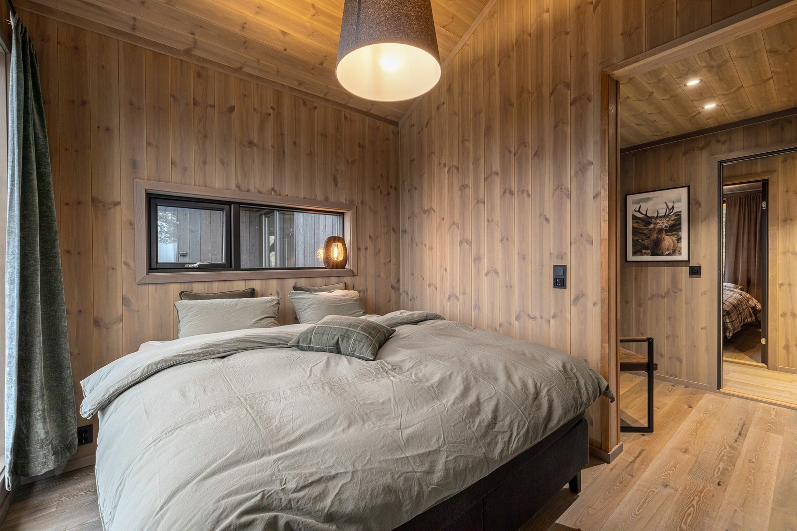 Alle soverommene har plass til dobbeltseng. Galleribilde