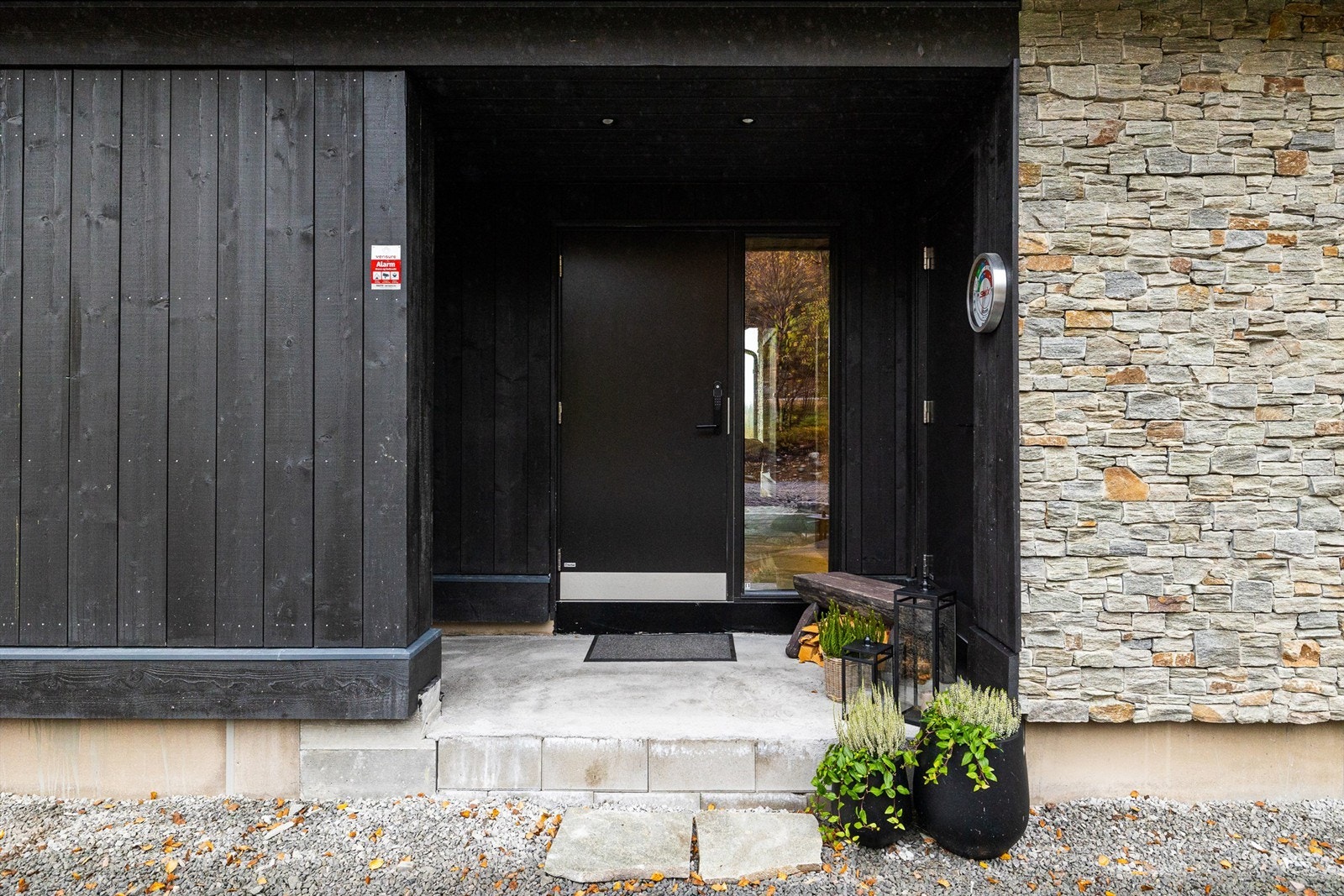 Overbygd inngangsparti. Galleribilde