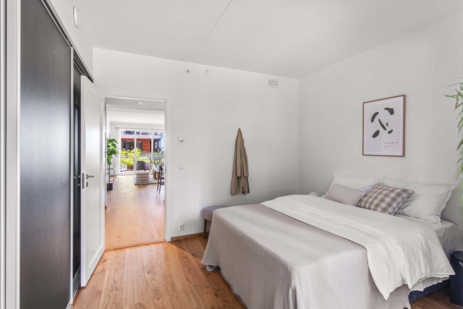 Hovedsoverommet har utgang til egen terrasse Galleribilde