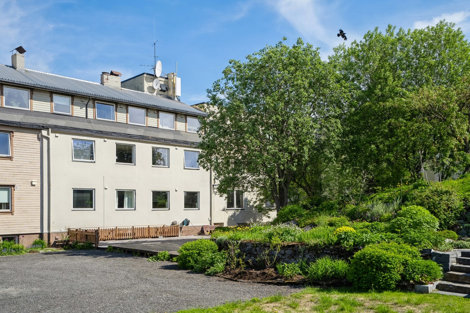 Egen oase for beboerne i hagen som tilhører borettslaget Galleribilde