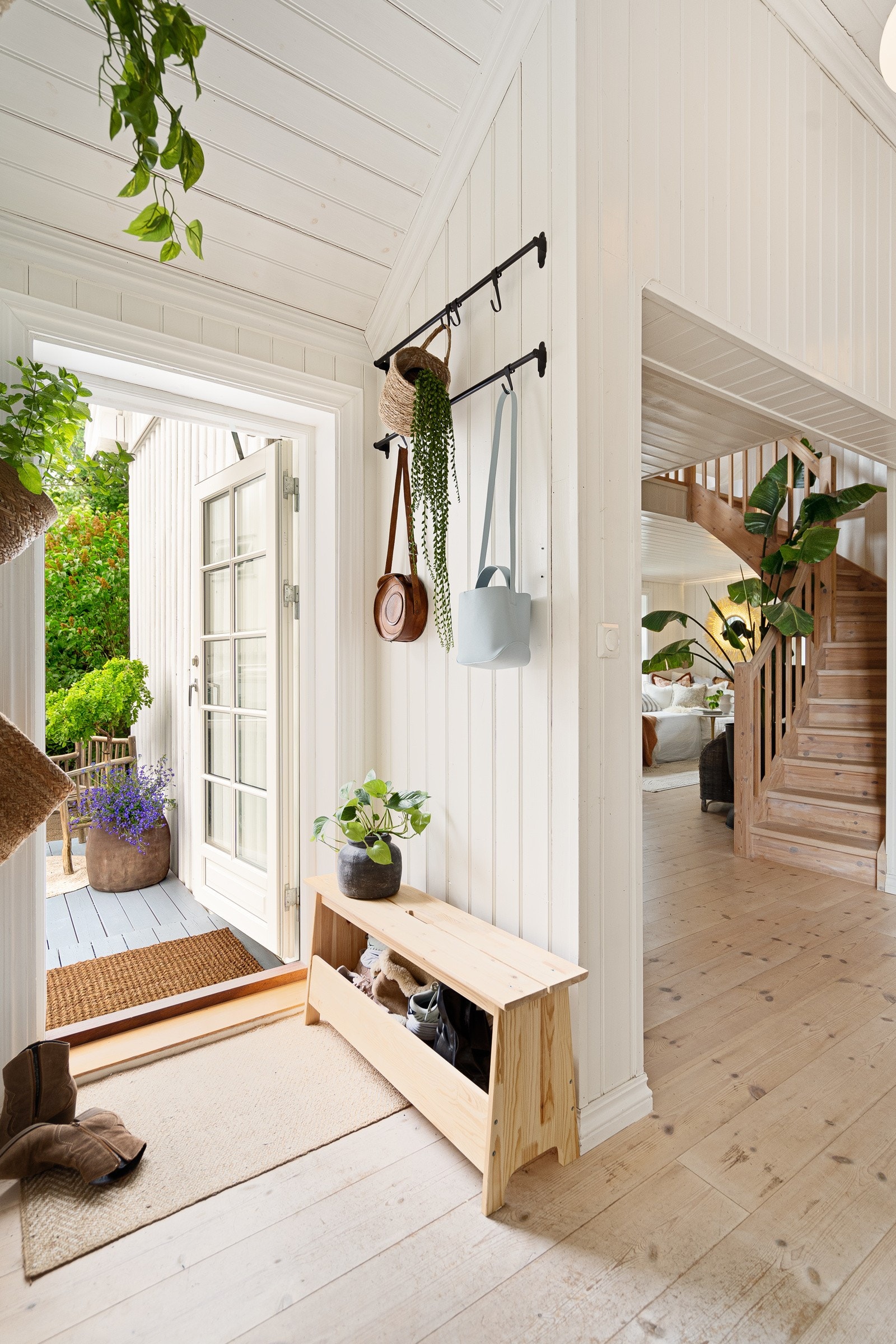 Gang/entré ved kjøkkenet. Galleribilde