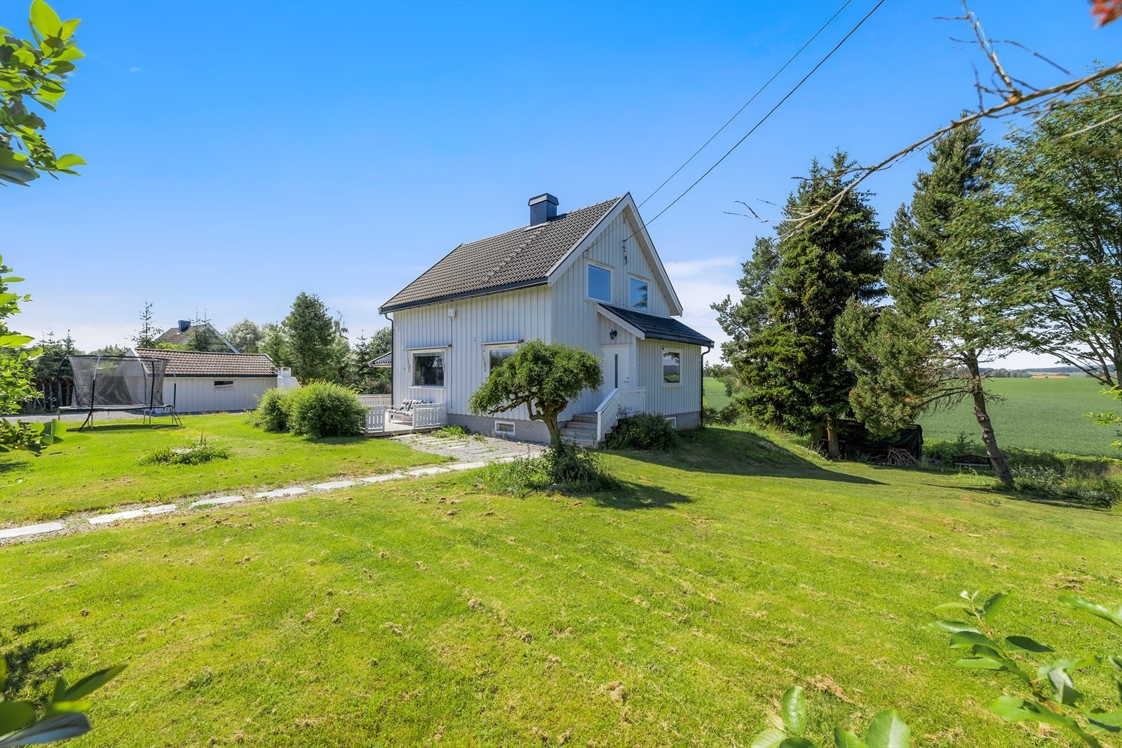 Stor tomt på hele 1 758 m² Galleribilde