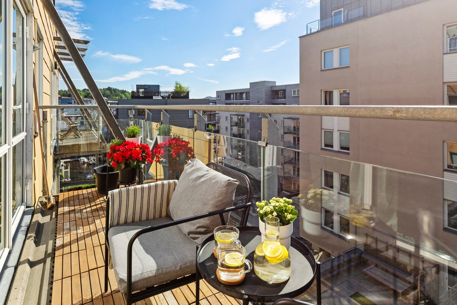 Leiligheten har en attraktiv plassering i byggets 6. etasje. Galleribilde