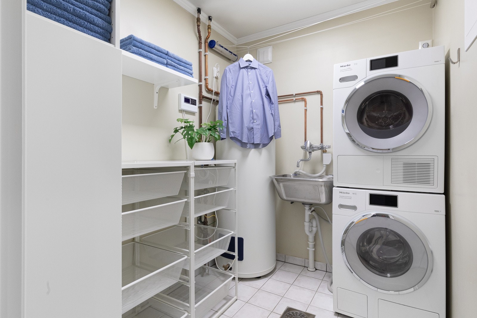 Vaskerom i kjelleretasje Galleribilde