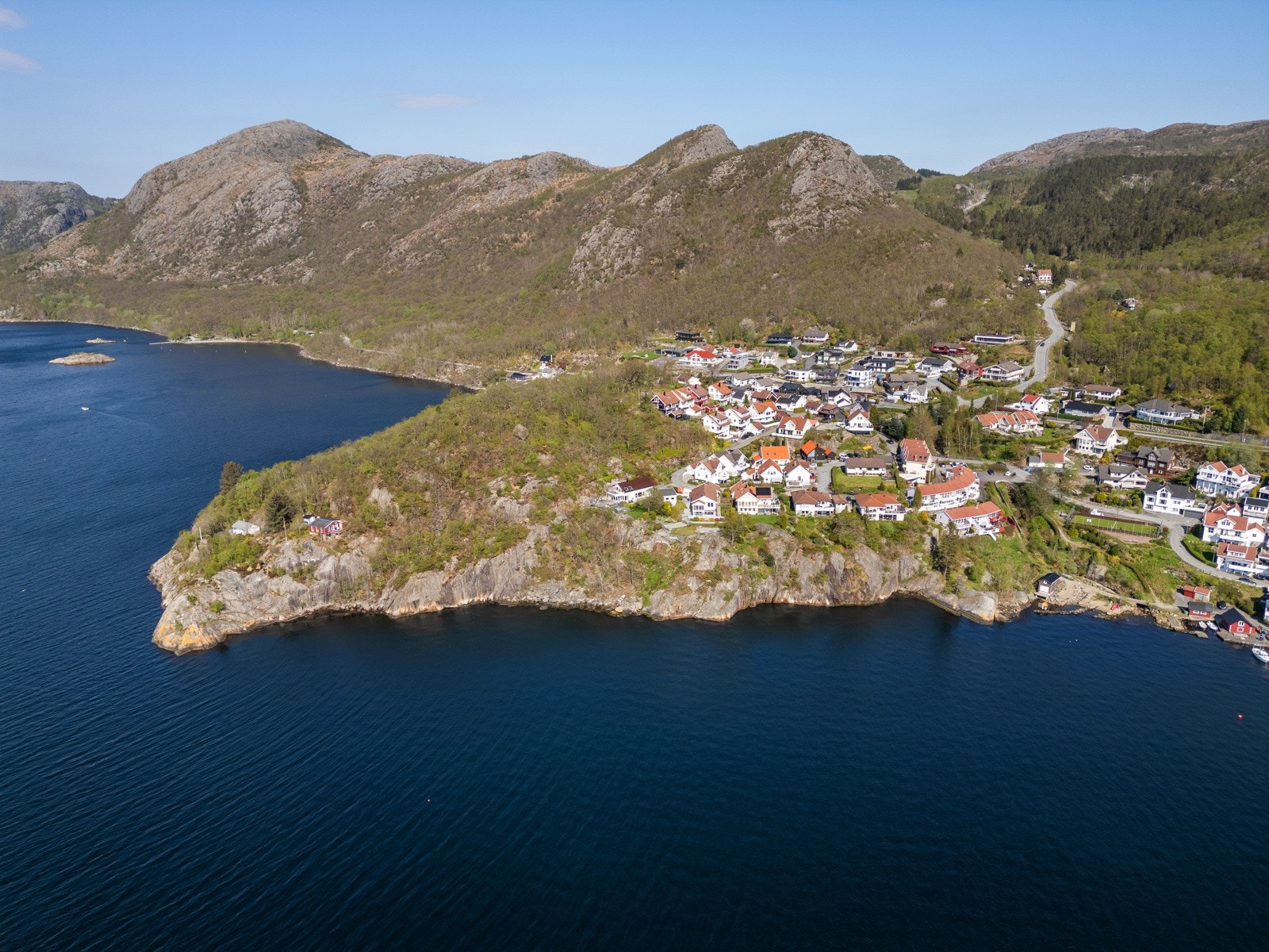 Strondavika/Dyrnesvika. Galleribilde