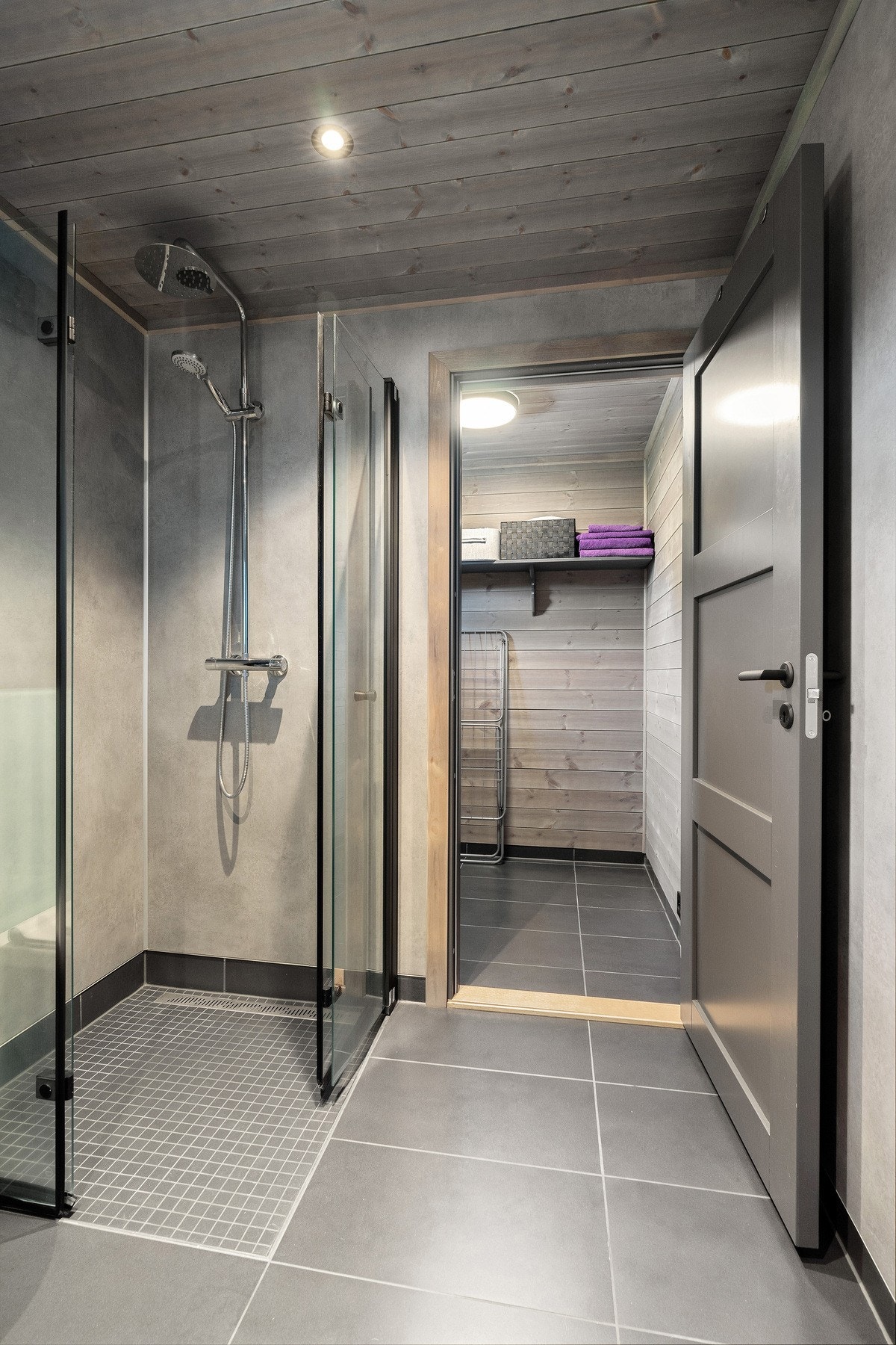 Inngang til vaskerom Galleribilde