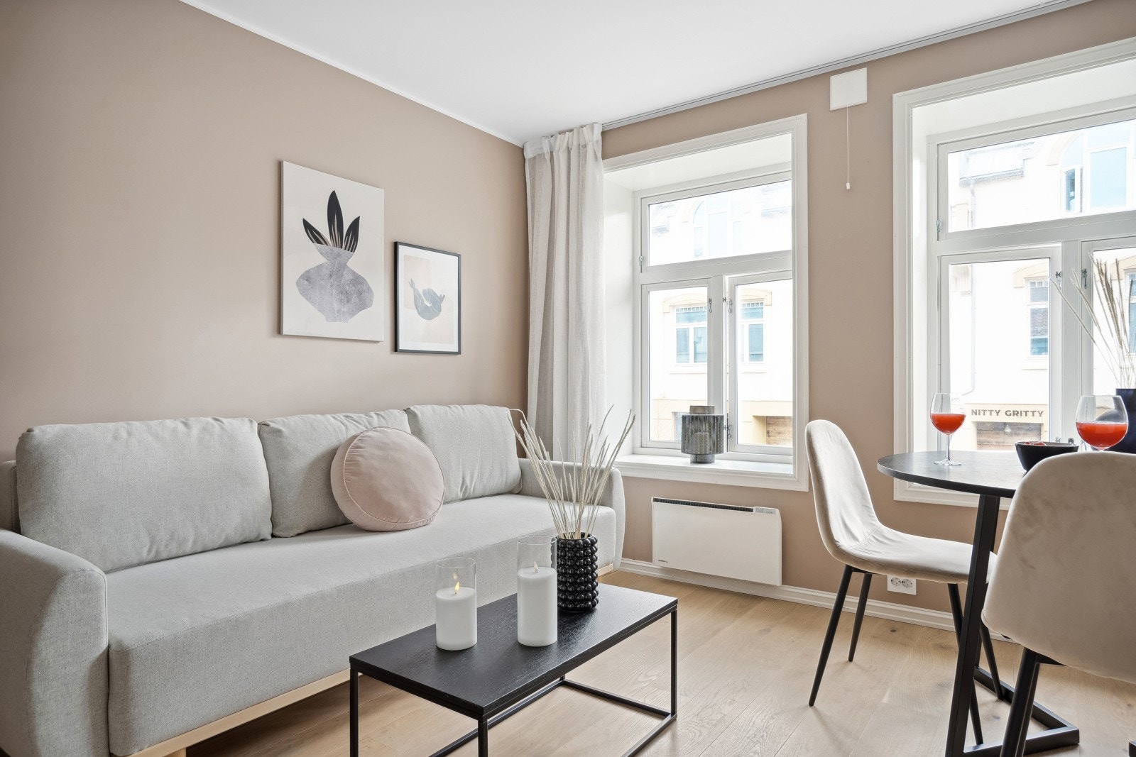 Gjennomgående moderne standard i leiligheten. Galleribilde