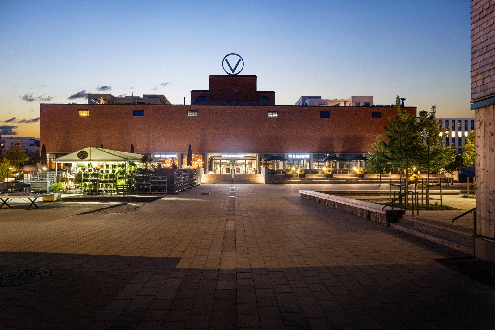 Fasade Vinslottet. Galleribilde