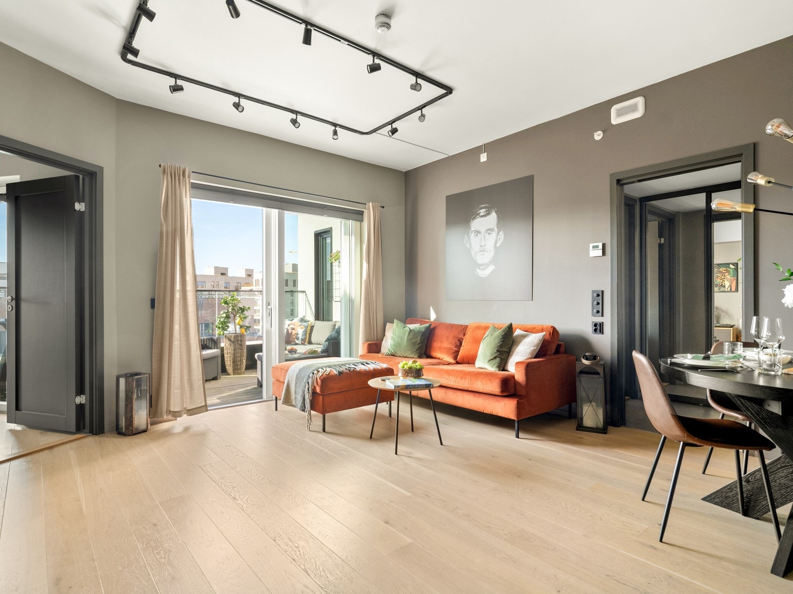 Prestisjeprosjektet Vinslottet ble ferdigstilt 2019/2020. Leilighetene har tidsriktige og kvalitetsbevisste materialvalg. Galleribilde