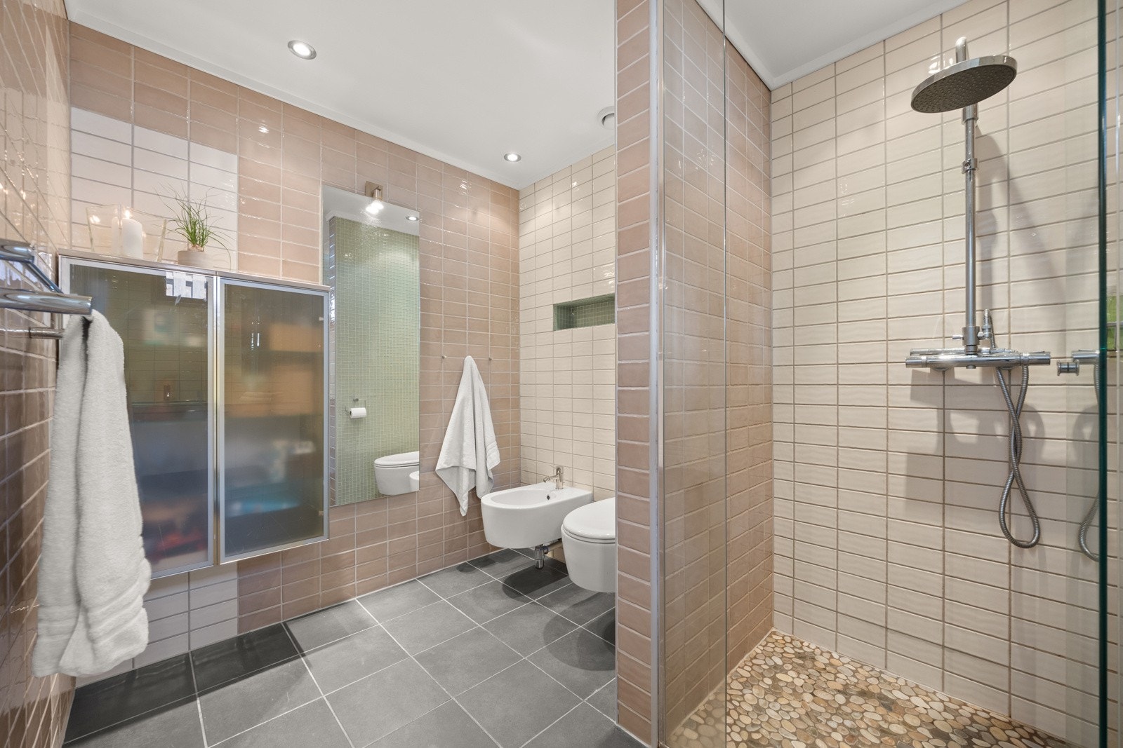 Bad tilknyttet hovedsoverom Galleribilde