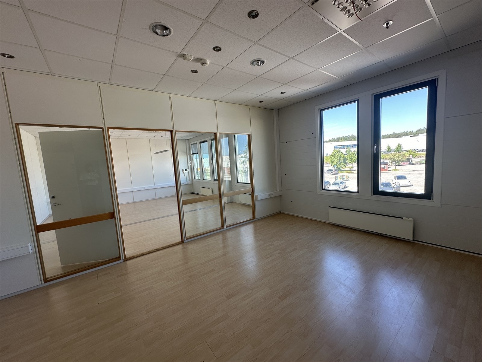 Spiserom/kontor Galleribilde