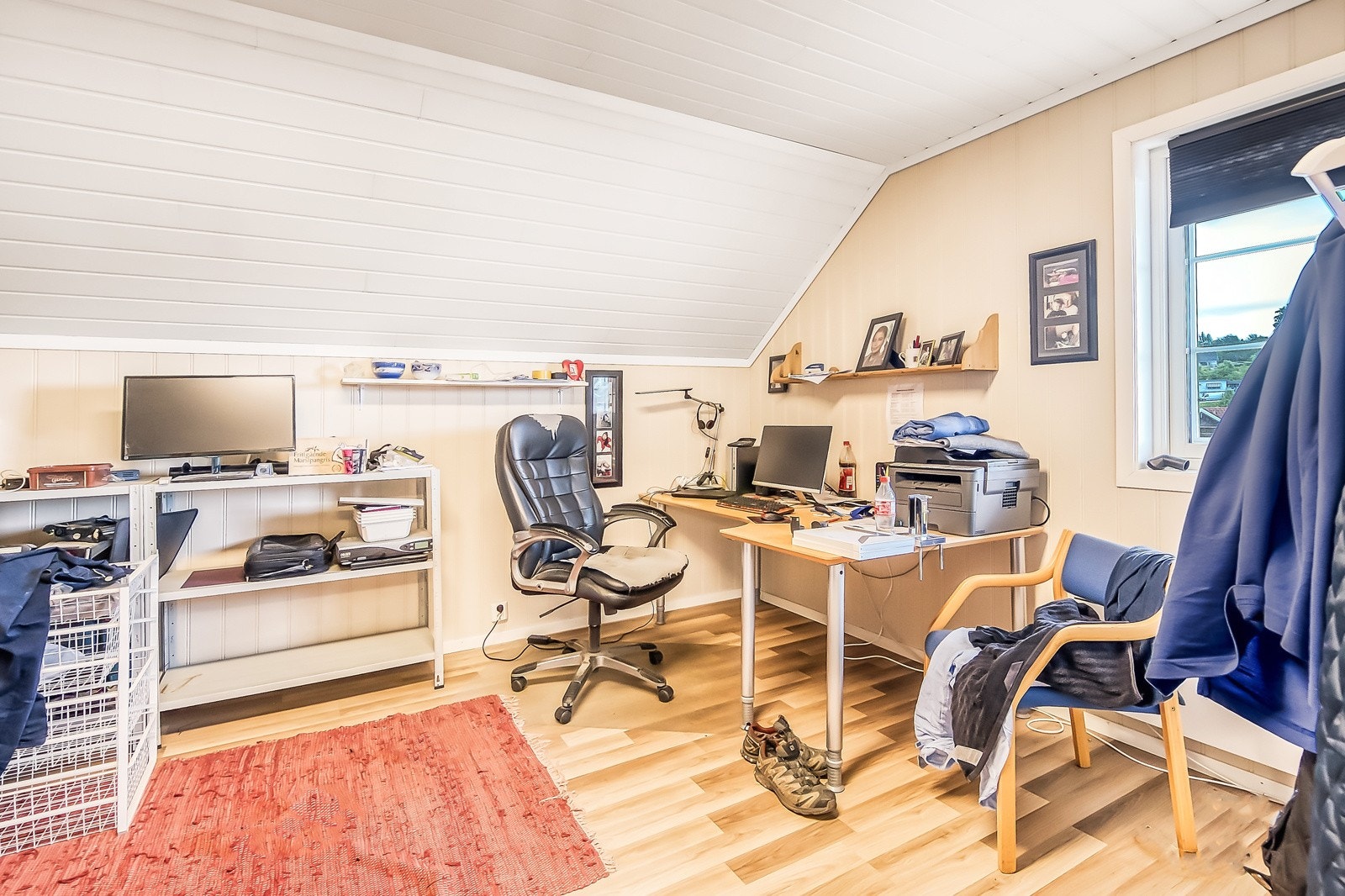 Adskilt kontor fra kontorlandskapet Galleribilde