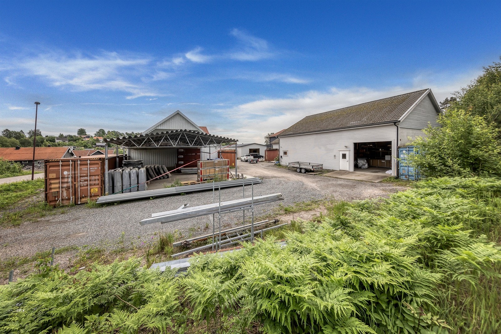 Lagerbygg 2, kjøreport mot nord. Galleribilde