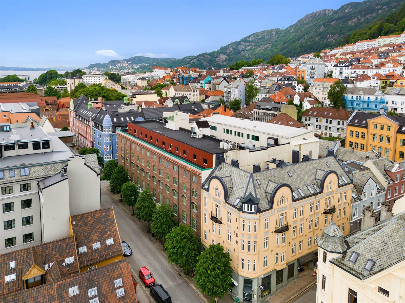 Rosenkrantzgaten 3 har en sentral og flott beliggenhet sentralt i Bergen.
