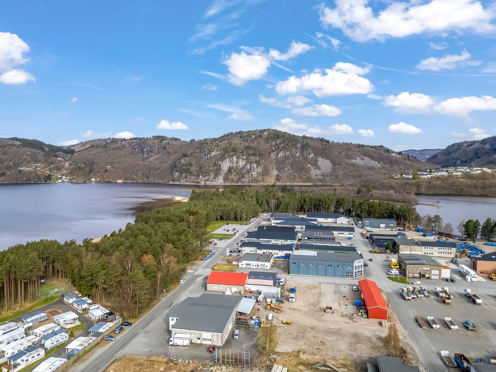 Næringsparken på Kvavik i Lyngdal Galleribilde