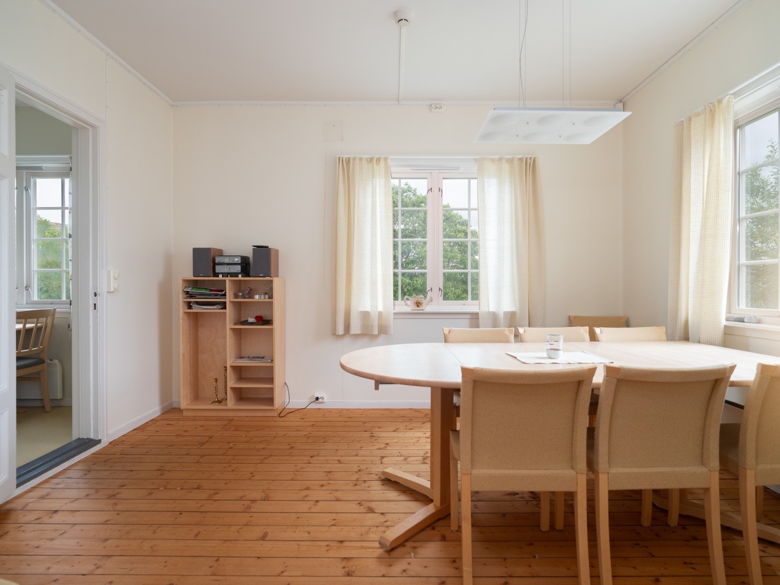 Det er oppgradert med innbrudds- og brannalarmer for ekstra sikkerhet. Galleribilde