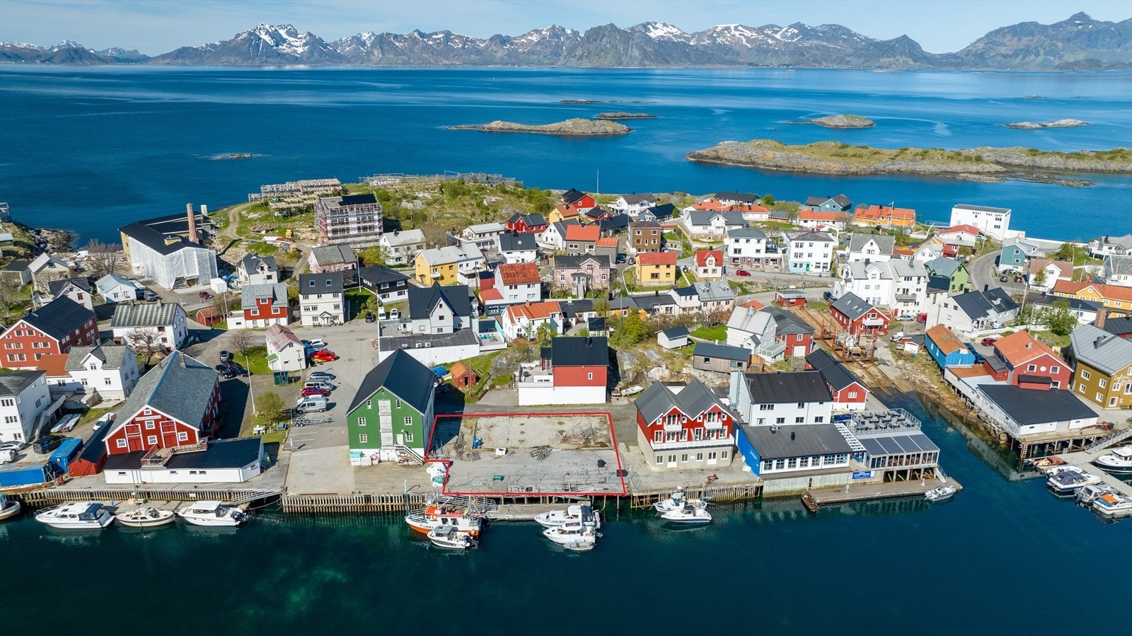 Tomten er markert med rødt Galleribilde