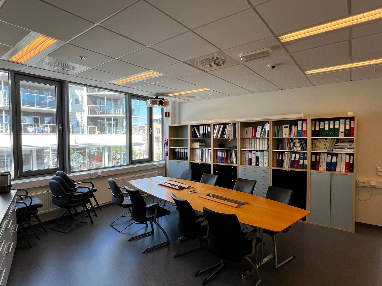 Møterom/kjøkken Galleribilde