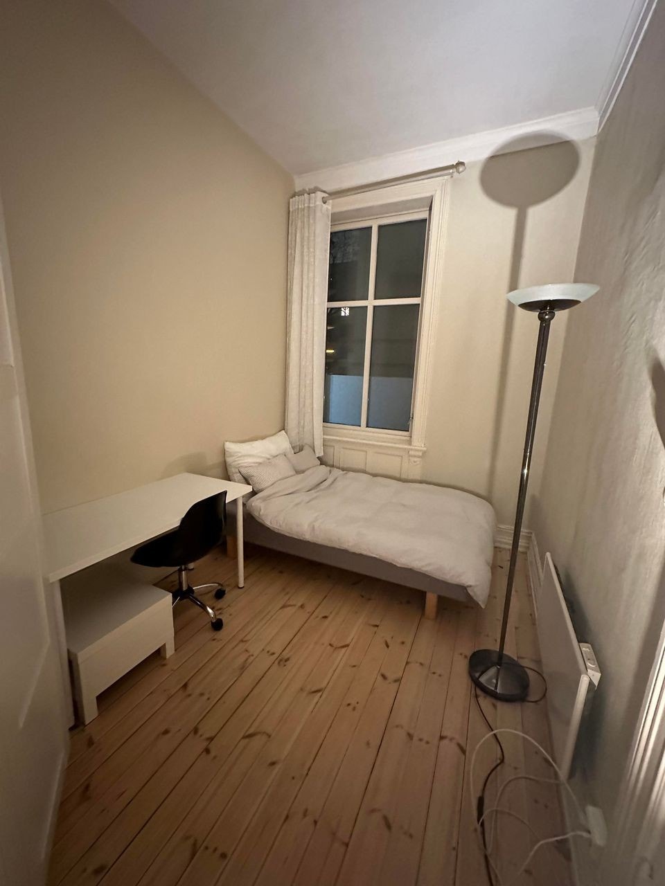 Room 1 Galleribilde
