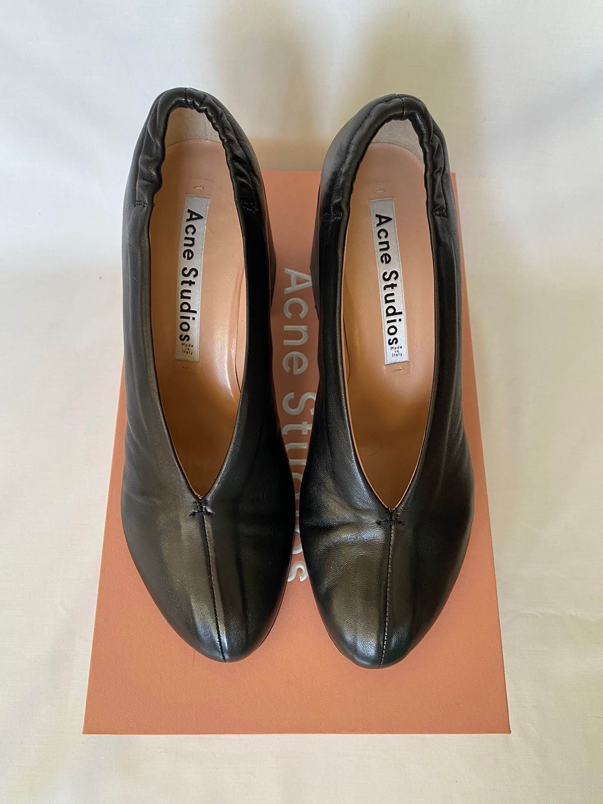 ACNE STUDIOS Buffed calfskin heels FINN torget