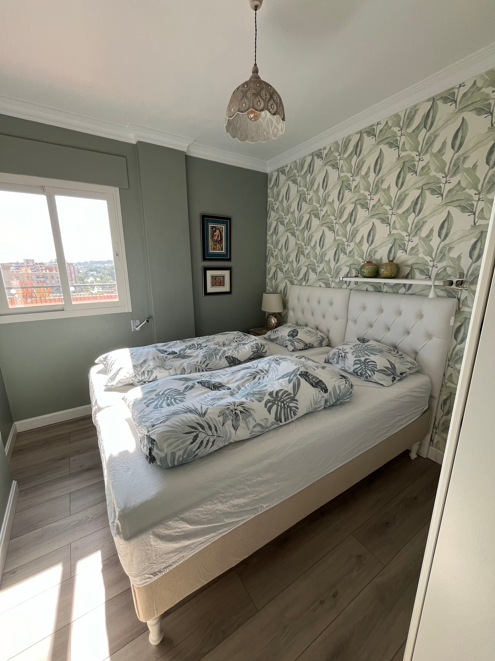 Soverom 3. Det minste soverommet. Medium fast seng. Sengene kan separeres til enkeltsenger 2 á 80 cm bredde. Galleribilde