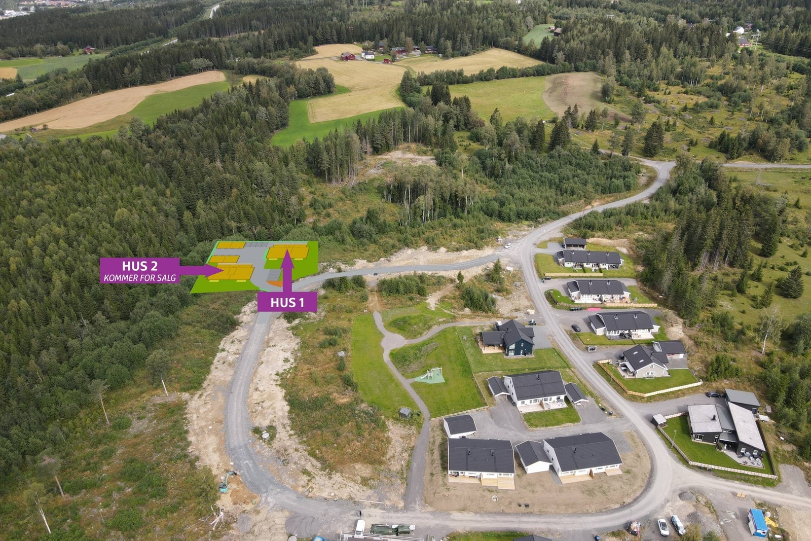 Situasjonsplan i dronebilde. Røstøvegen 41 er hus nummer 1. (avvik kan forekomme) Galleribilde