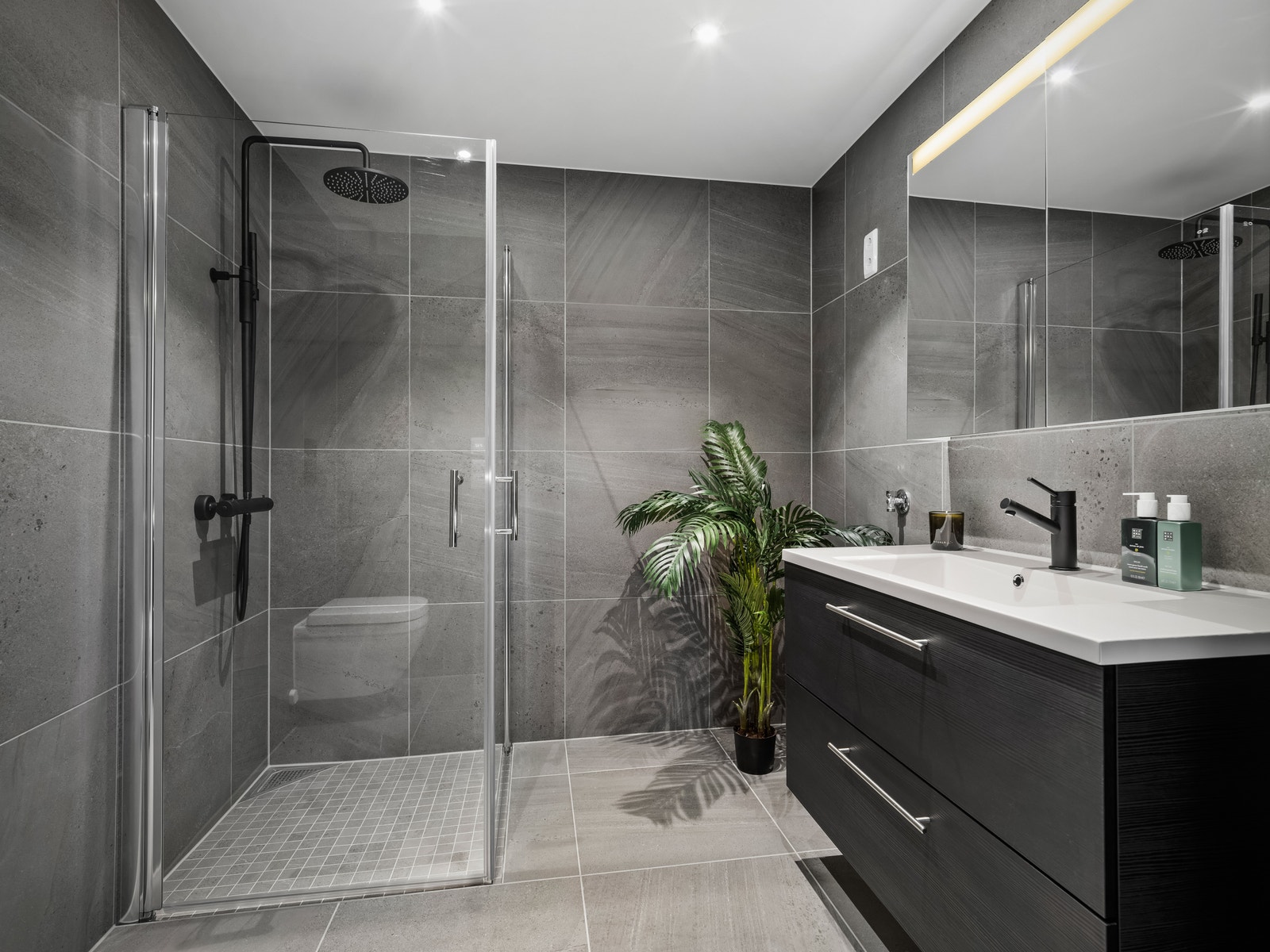 Bilde fra leilighet - bad Galleribilde