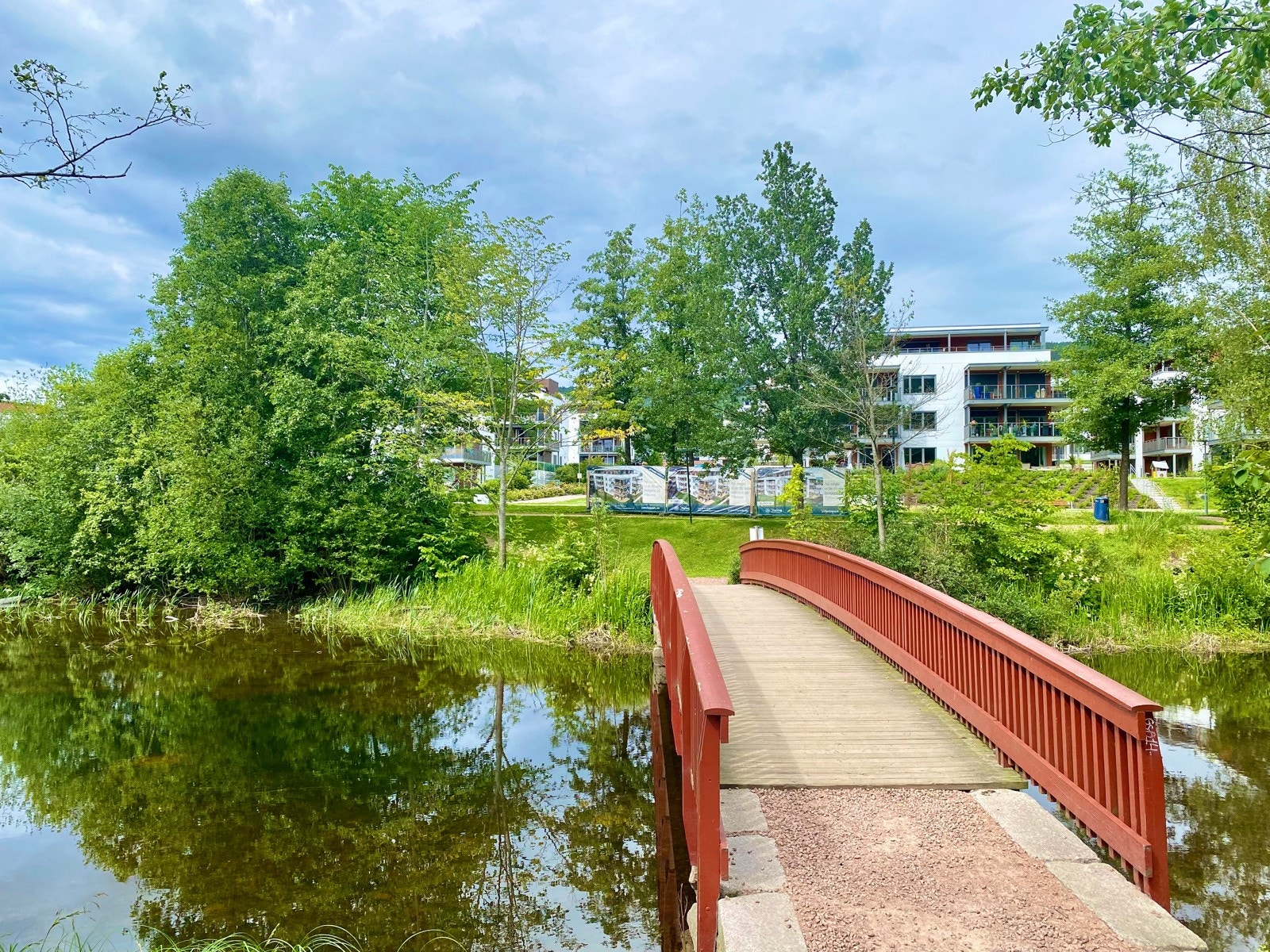 Selve øya Pålsøya som bare ligger et par steinkast nedenfor, er perfekt for en liten pustepause eller for en tur med barnebarna på oppdagelsestur eller å fiske Galleribilde