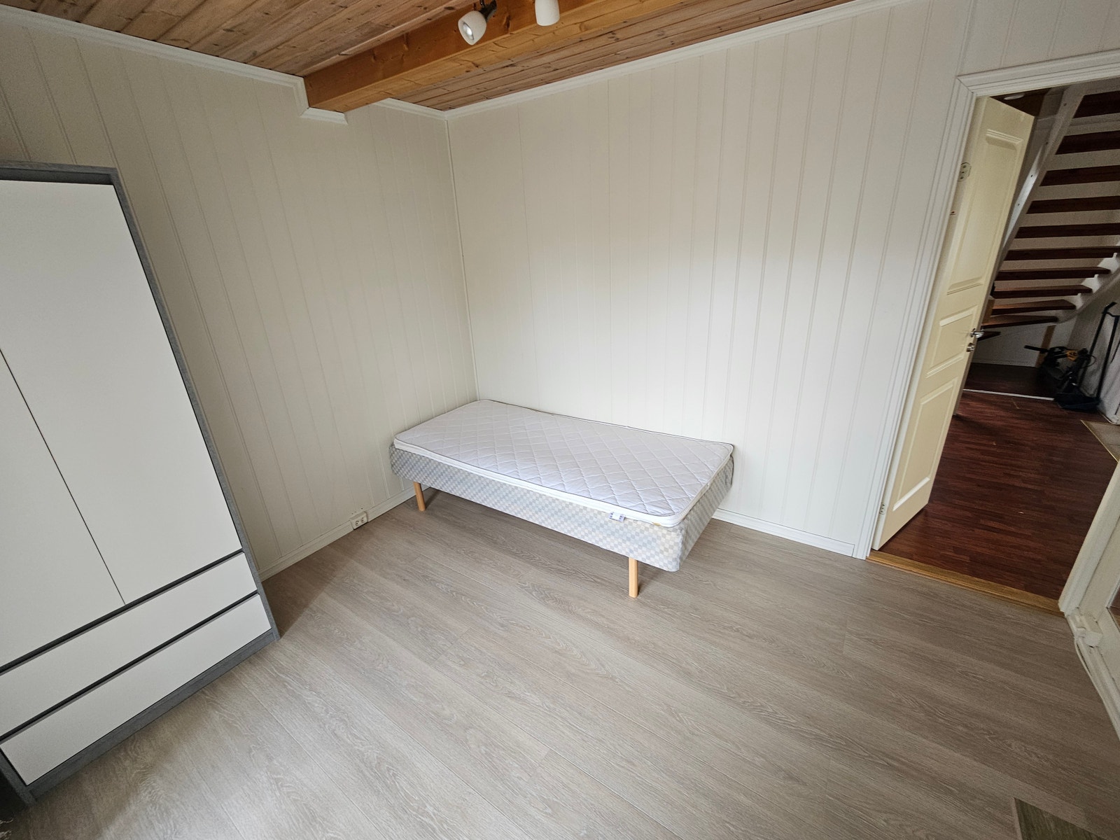 Rom 1 alternativ plassering av seng Galleribilde