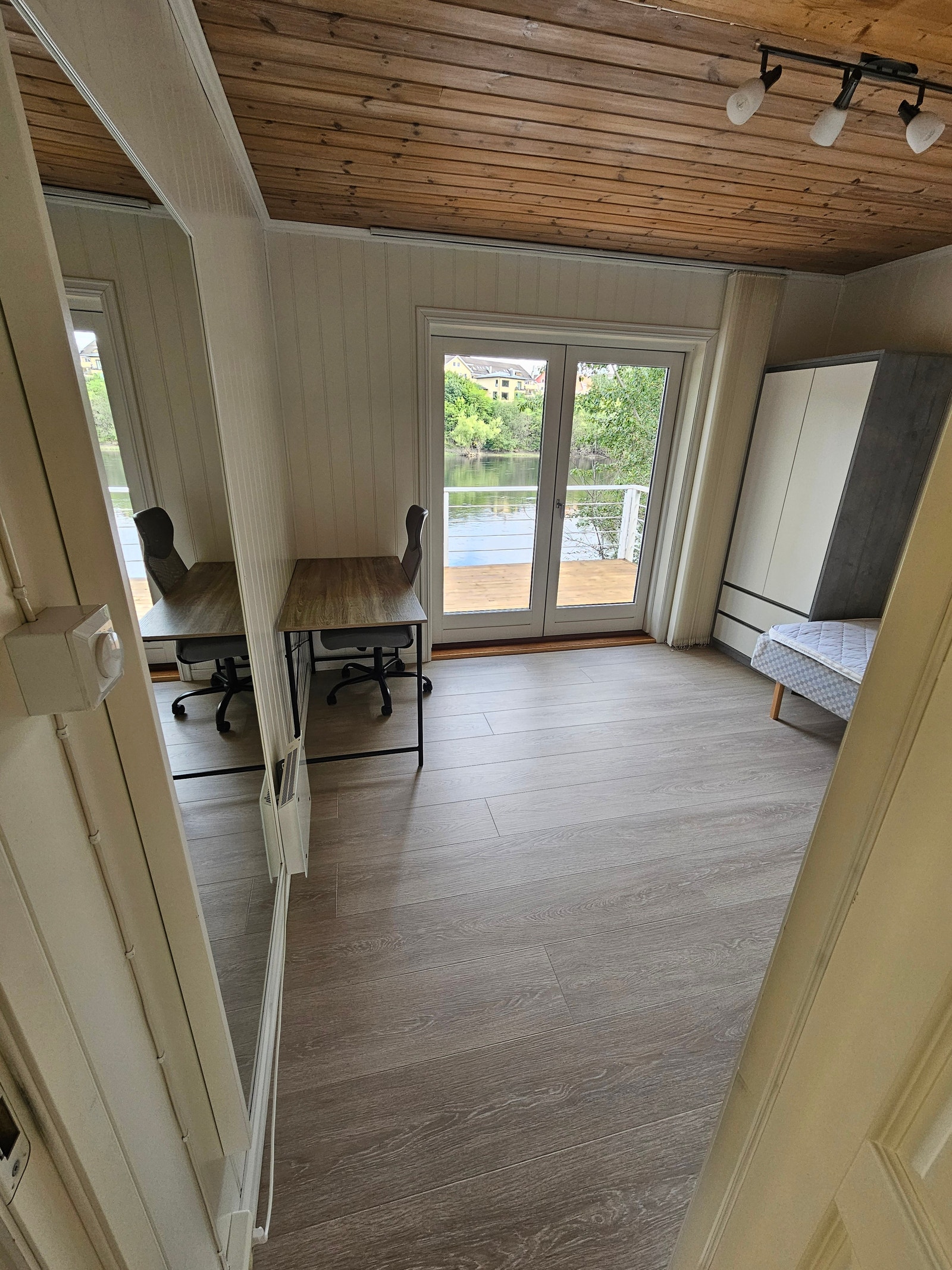 Rom 1 ca 13 kvm nede Galleribilde