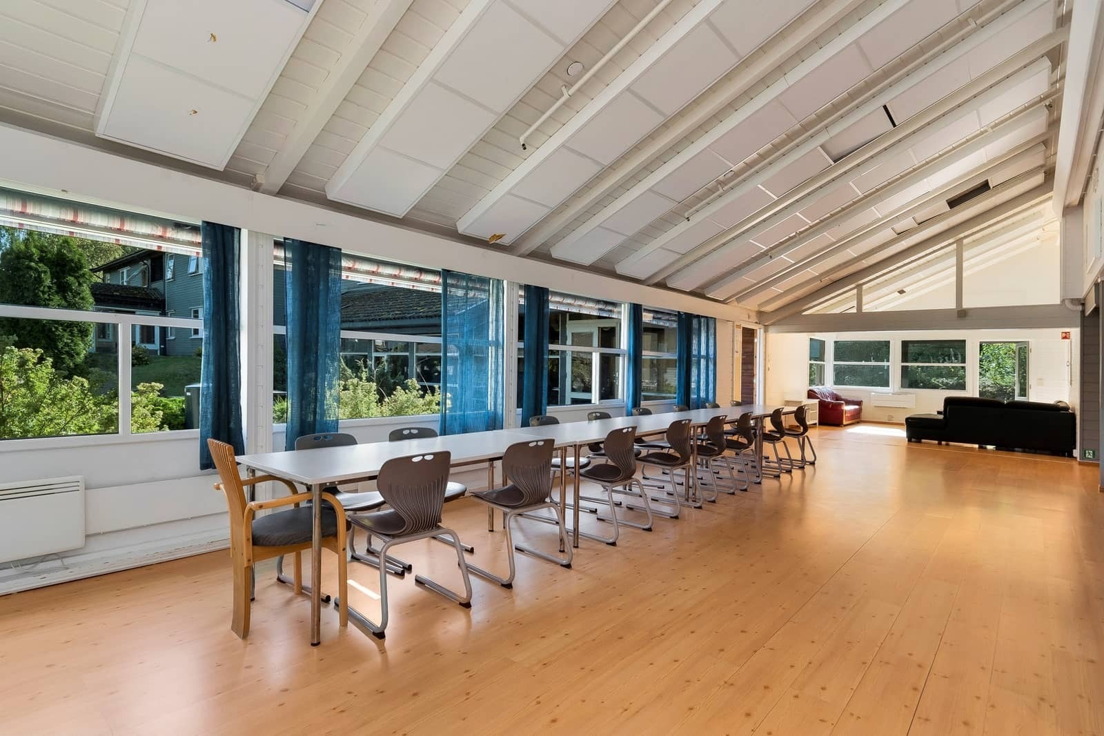 Spiseplass/kantine Galleribilde