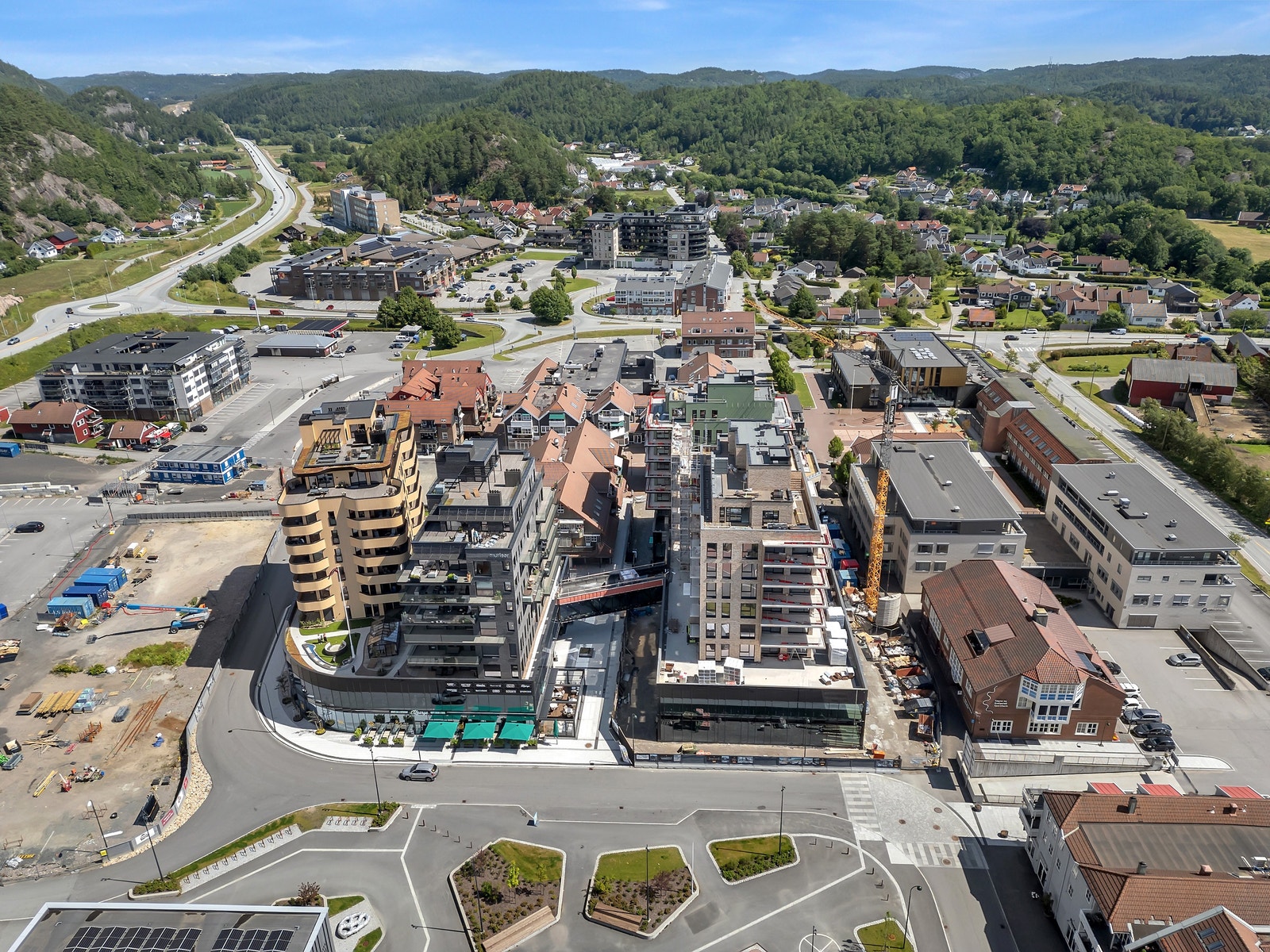 Dronebilde juli 2024 Galleribilde