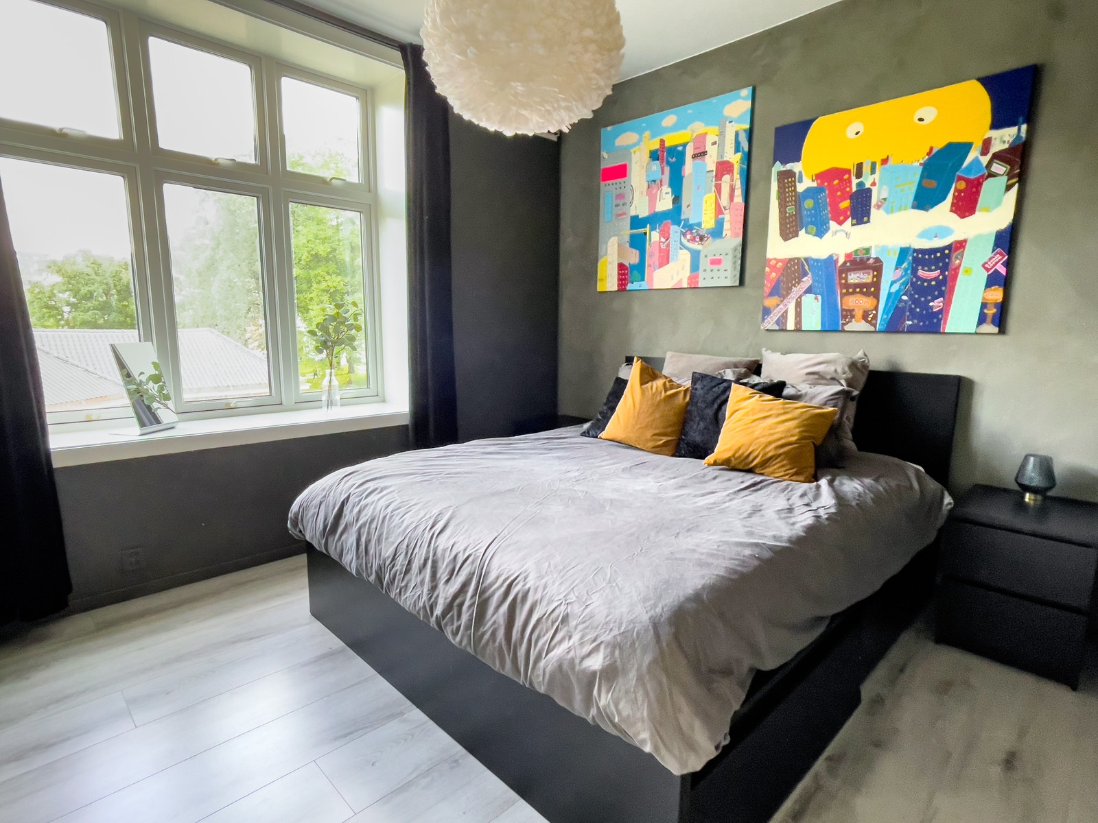 Stort og romslig soverom (ca. 12 kvm) Galleribilde