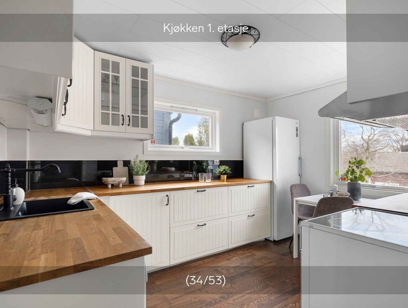 Moderne kjøkken, hvitevarer medfølger Galleribilde