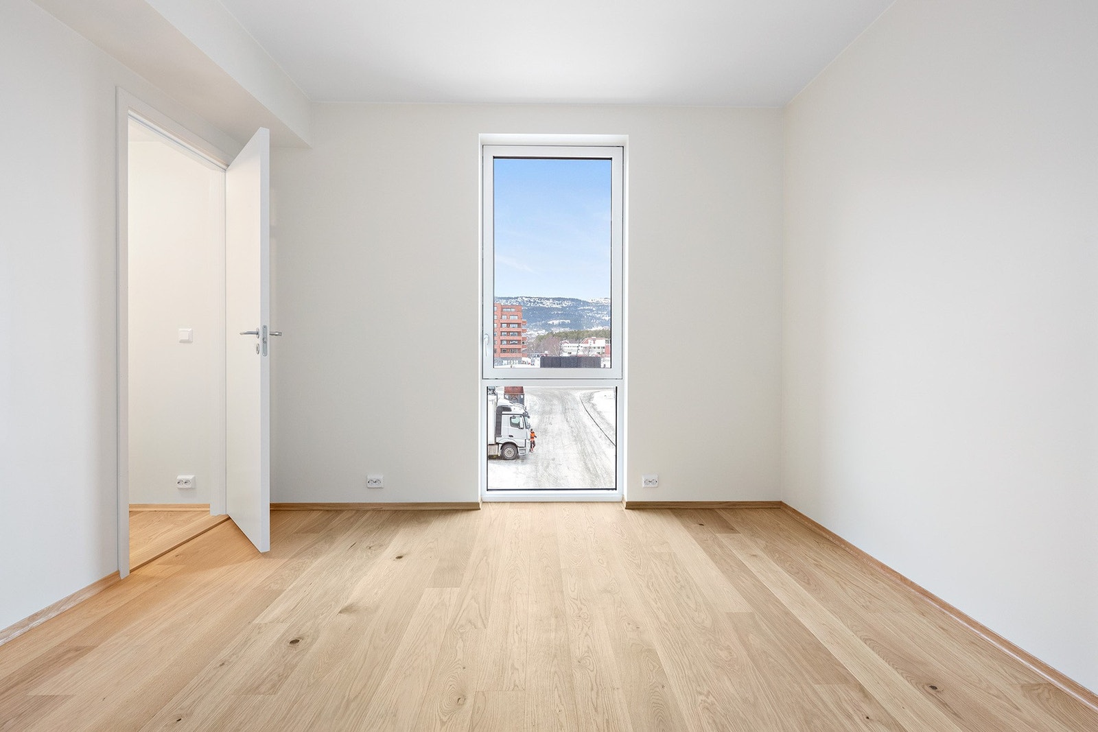 Det ene soverommet har en tilhørende bod. Galleribilde