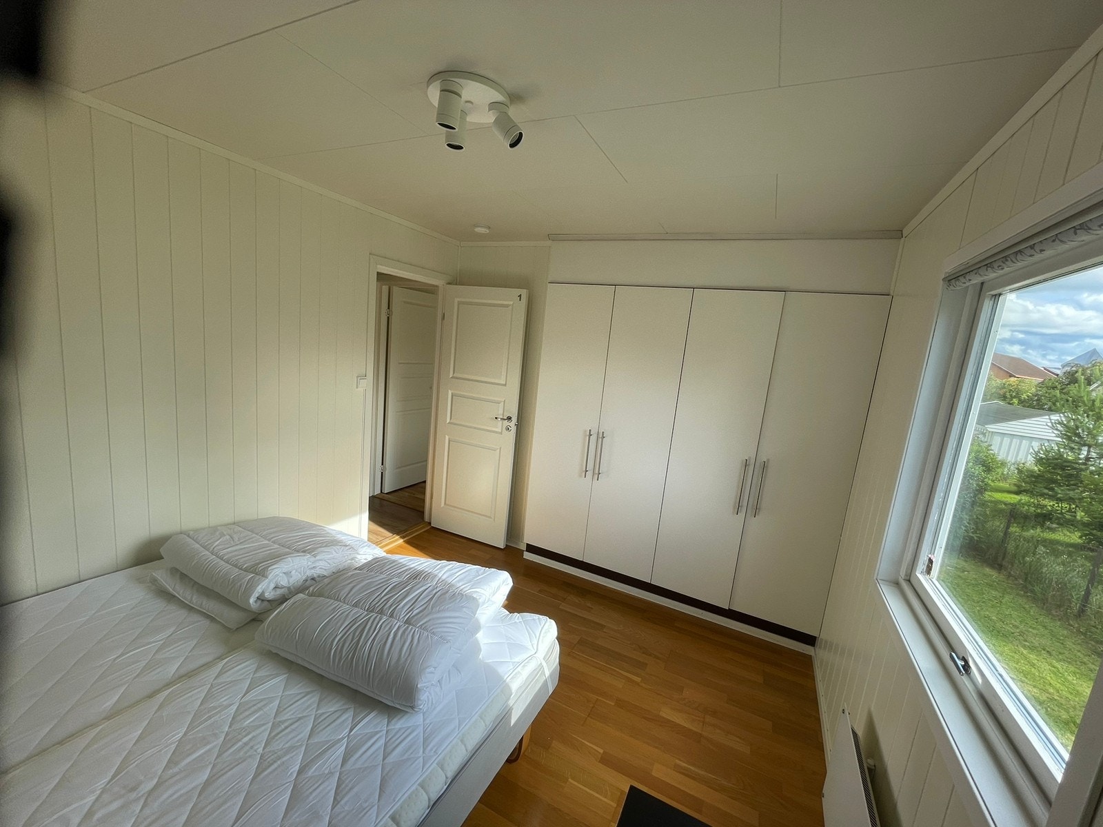 Sov. 1 - 1.etg ledig Galleribilde