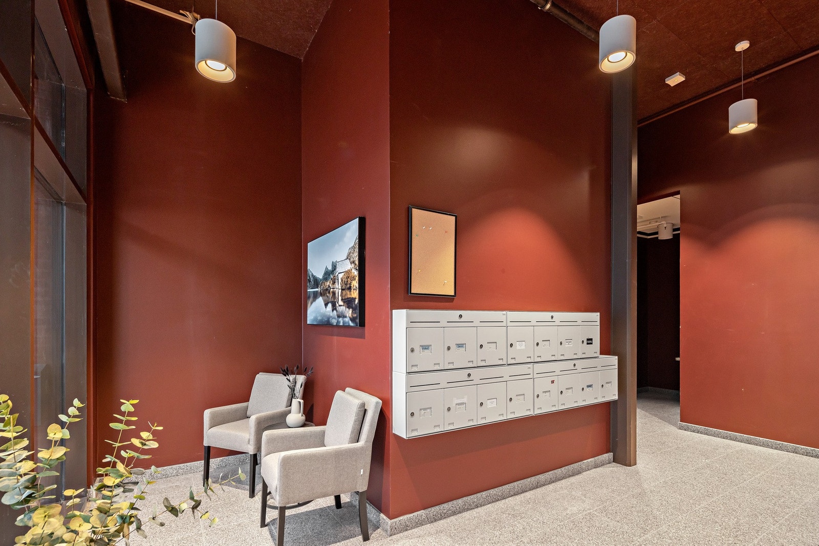 Bygget stod nettopp ferdig og har veldig fine fellesareal, som gir et godt førsteinntrykk. Galleribilde