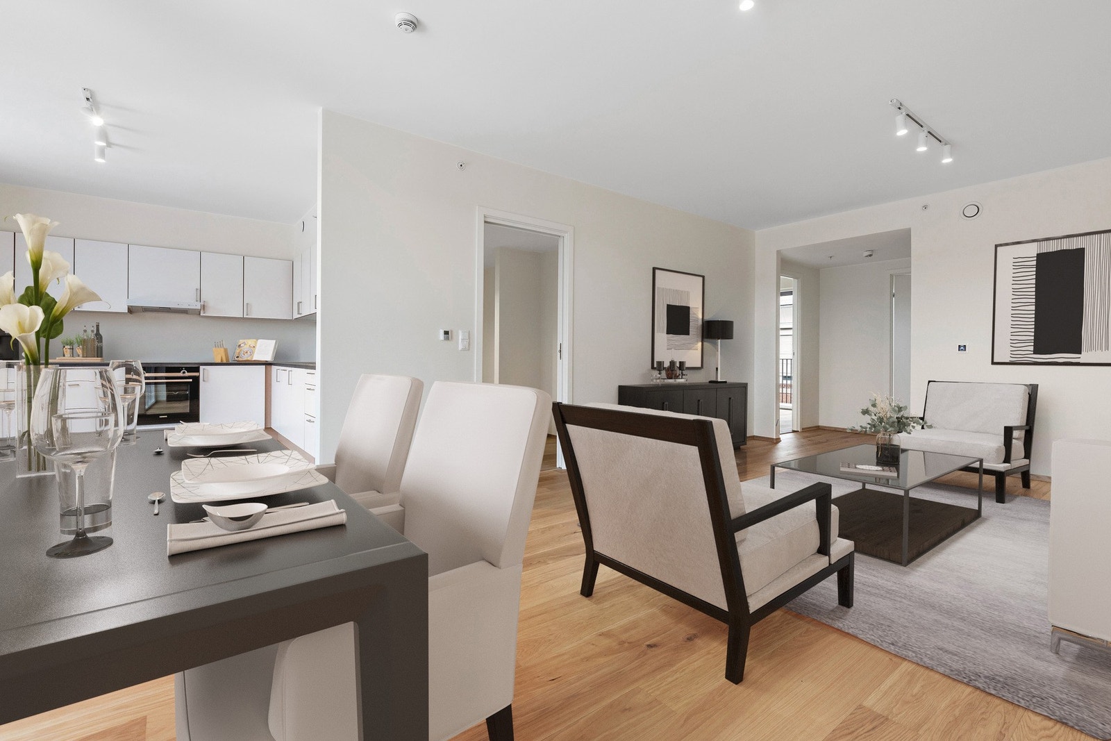 Stue og kjøkken har en delvis åpen løsning og har god plass til spisebord. Galleribilde