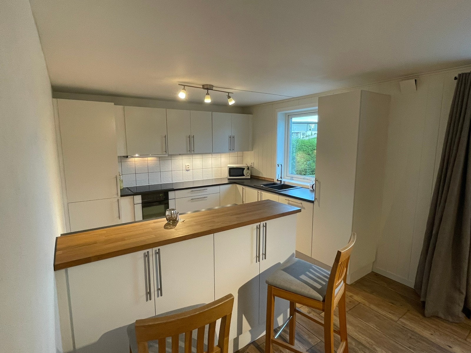 Stort kjøkken Galleribilde