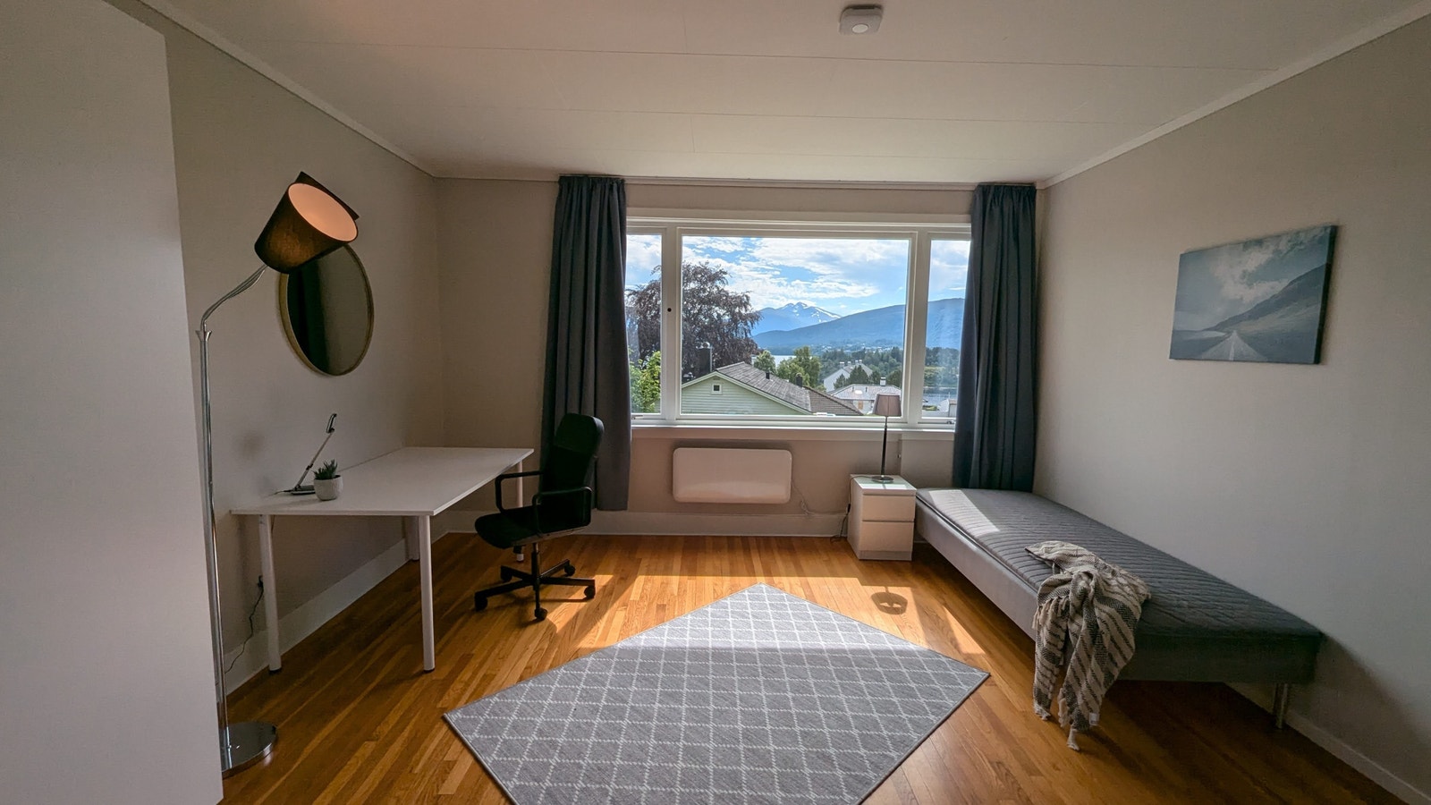 Hybelrom 4 Galleribilde