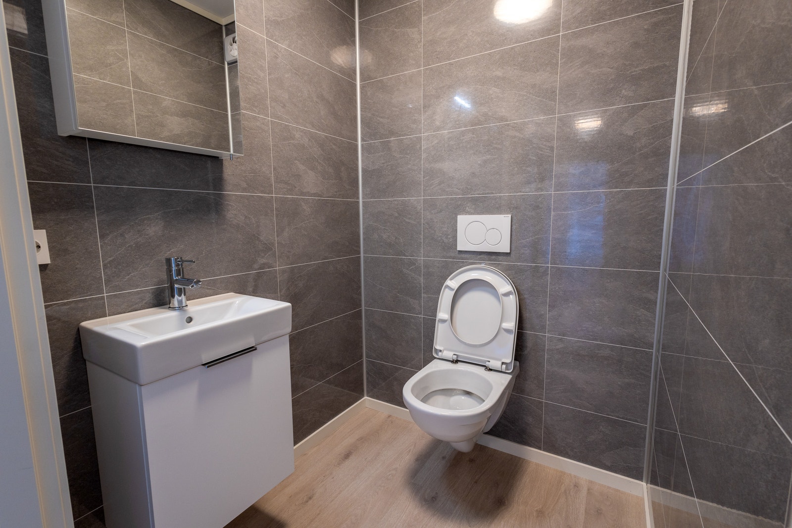 Ekstra toalett rom Galleribilde