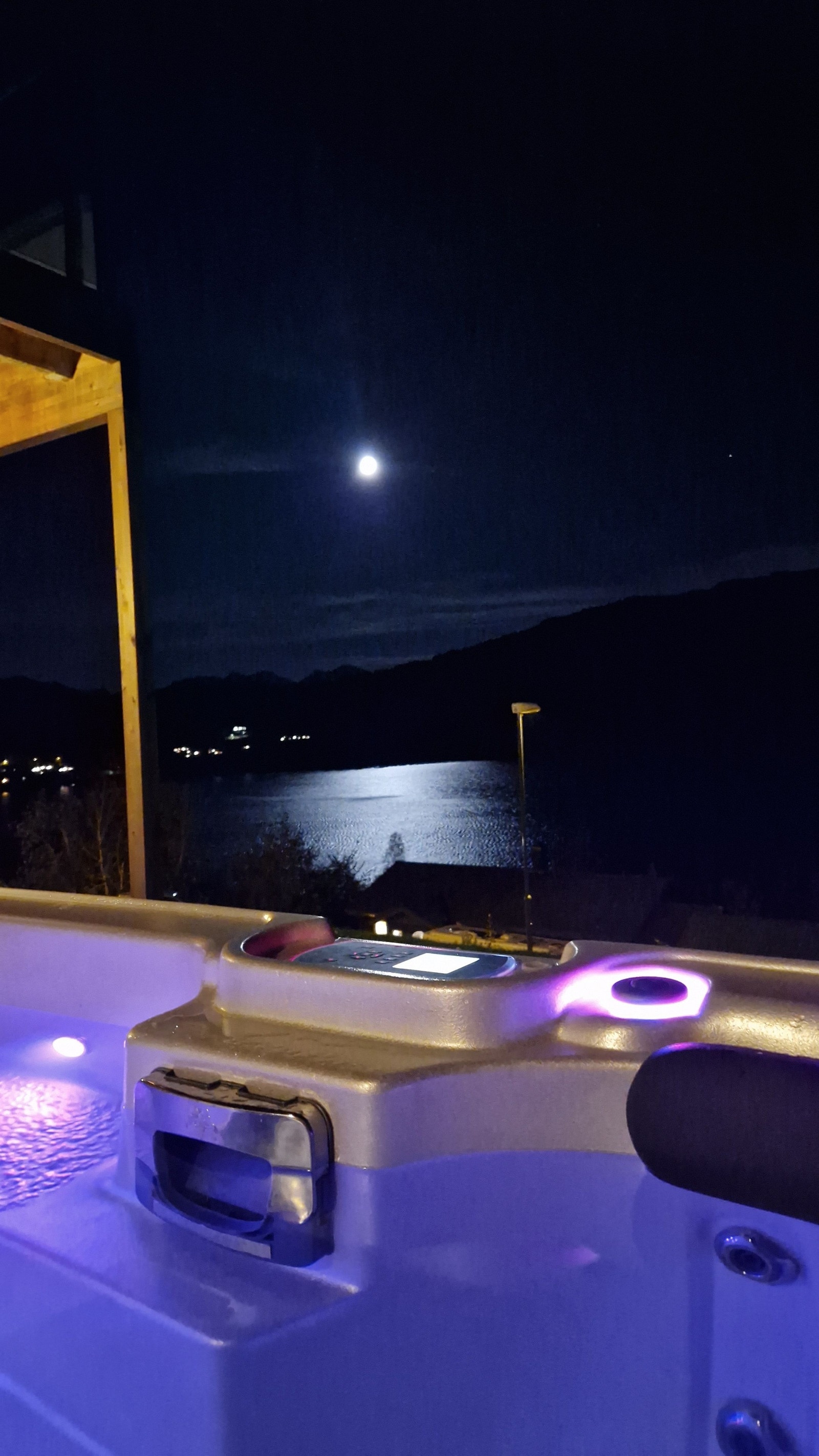 Flott utsikt fra jacuzzi! Galleribilde