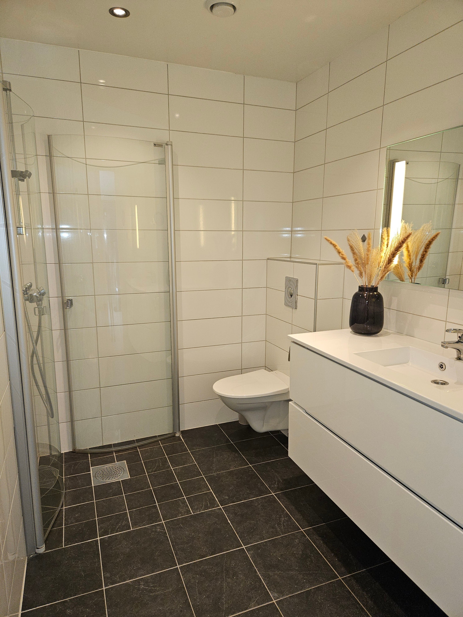 Bad oppe. Galleribilde