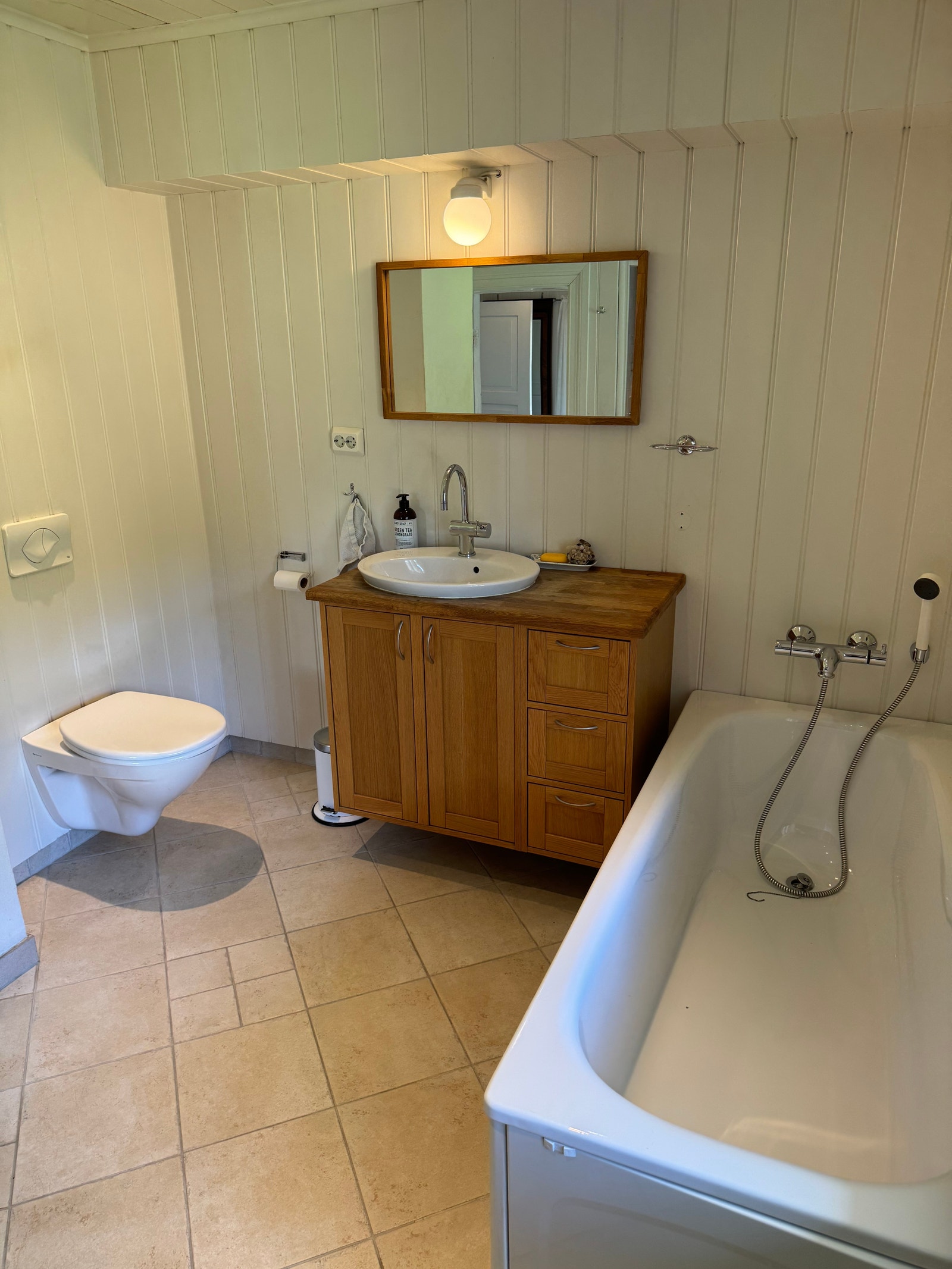 Bad 2. etasje Galleribilde