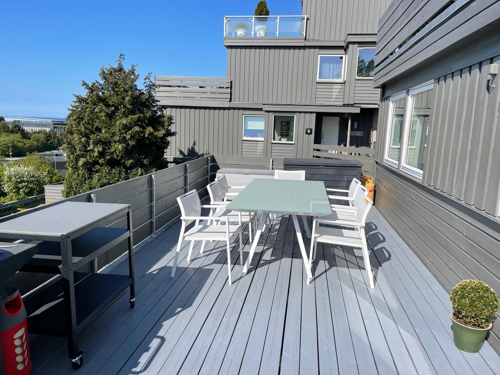 40 square meter private terrace Galleribilde