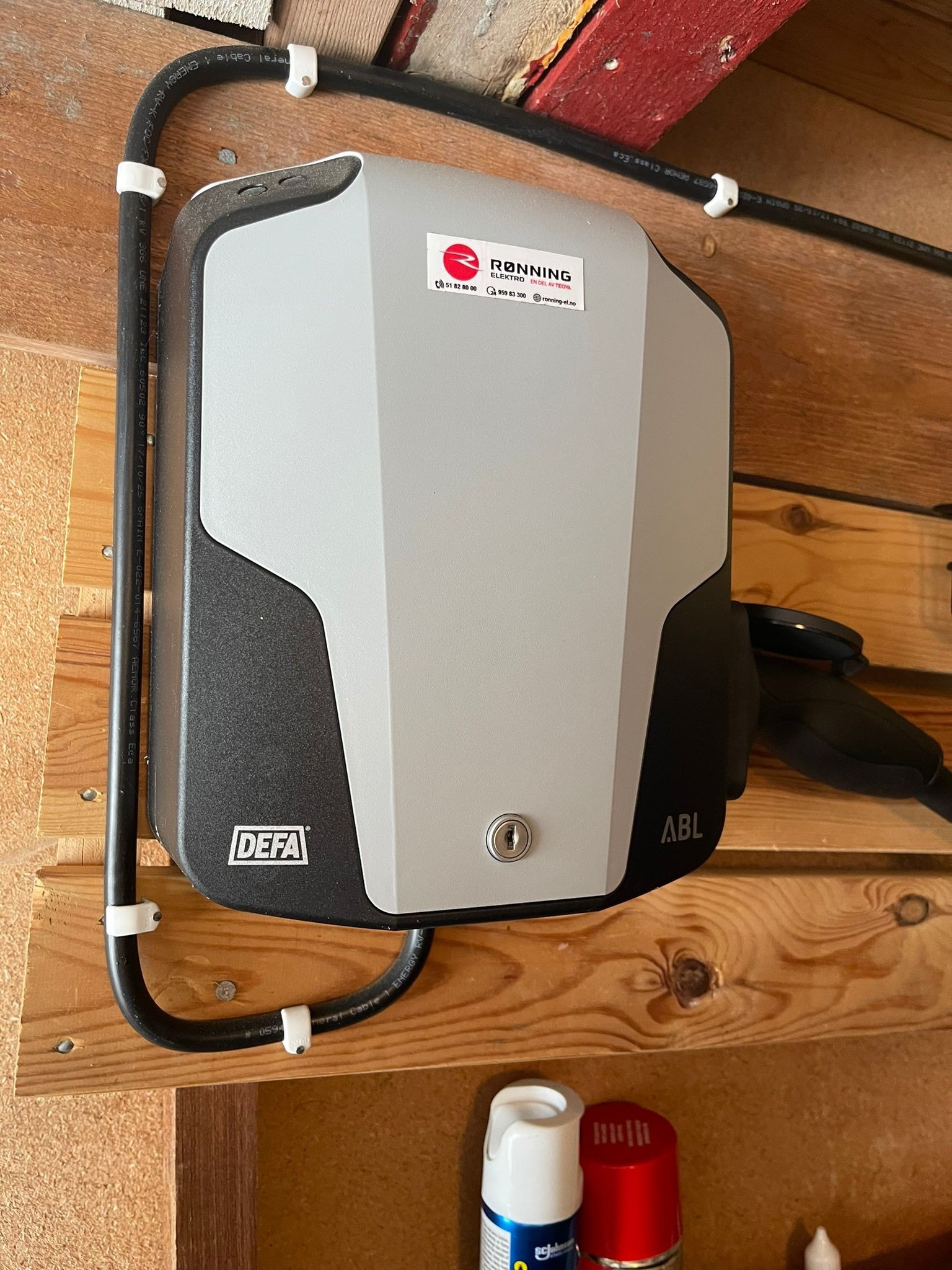 Electric car charger Galleribilde