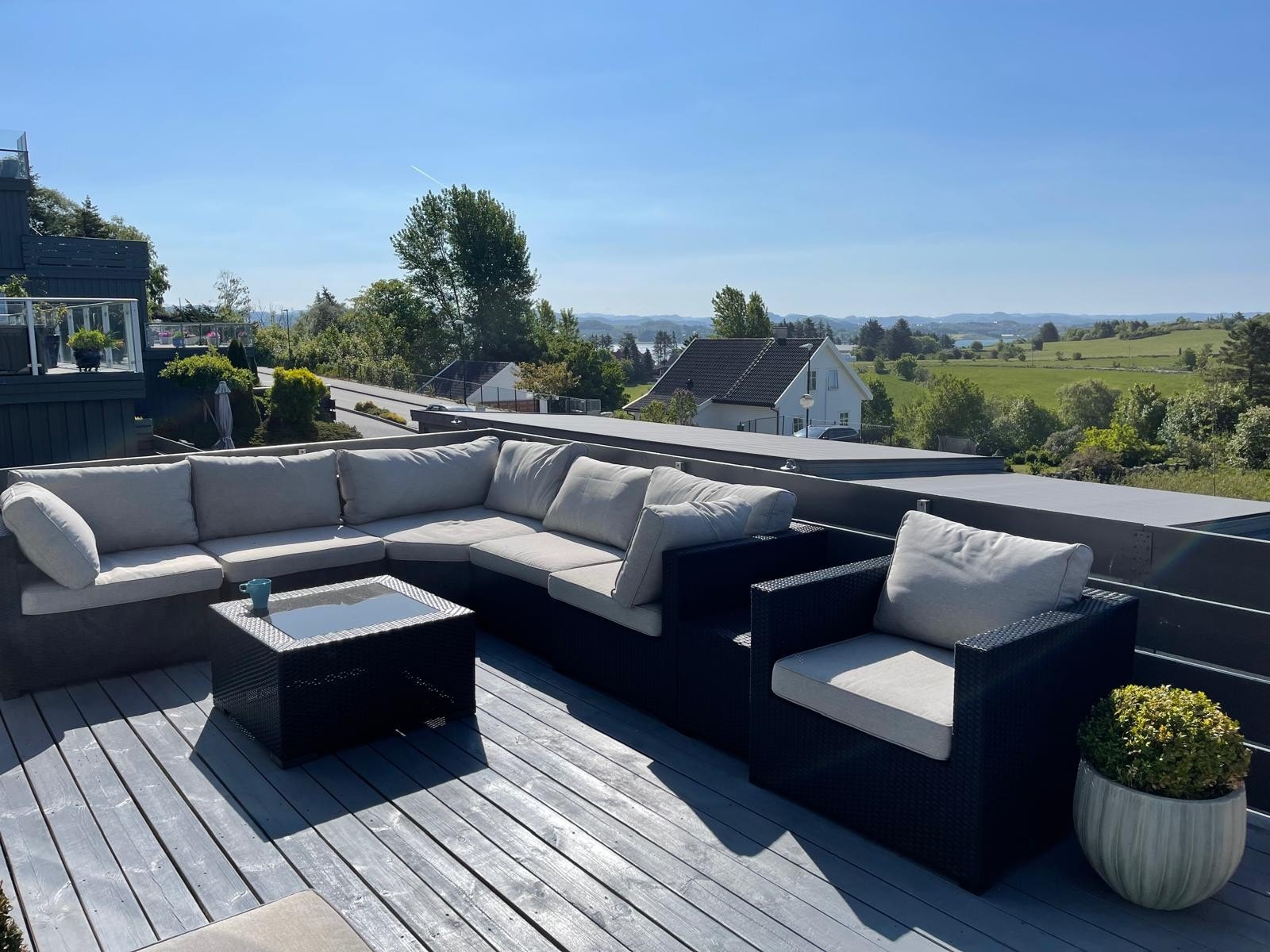 40 square meter private terrace Galleribilde